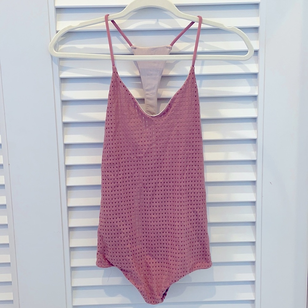 Acacia one piece mesh